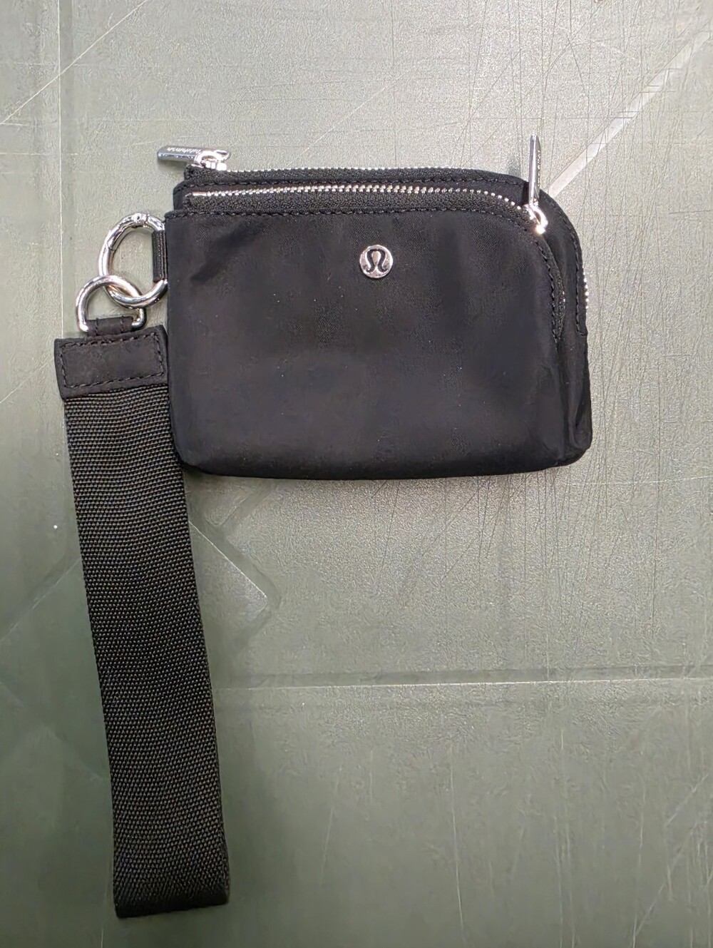 lululemon athletica Black Double Clippable Wristlet Pouch with Strap